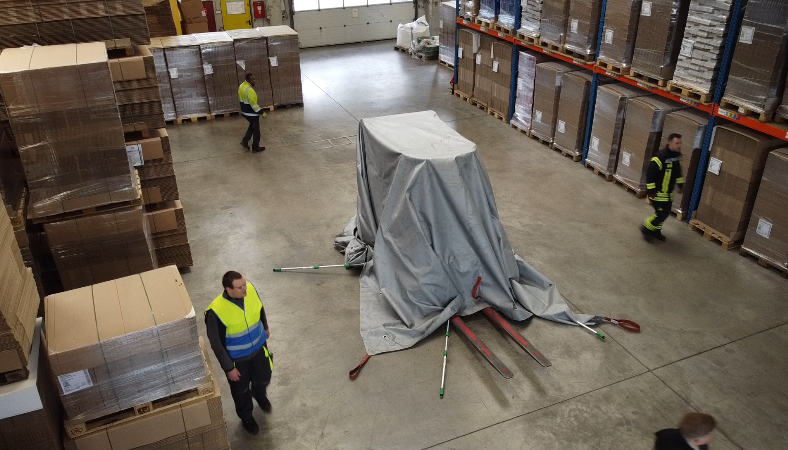 VLITEX Fire Blanket PREMIUM 19.6' x 26' (6m x 8m) with grommets - Image 2